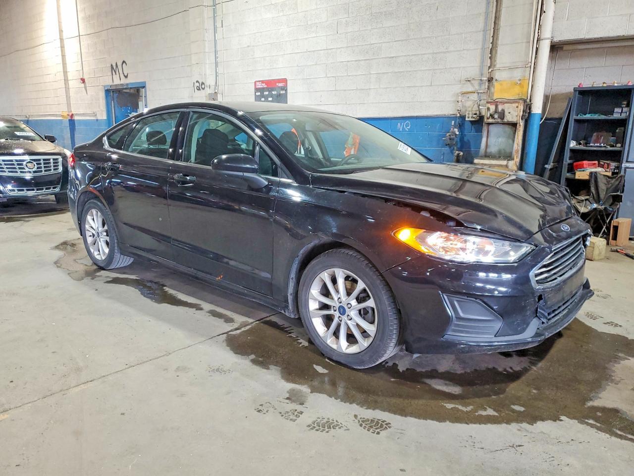 2020 Ford Fusion Se - Фото 4