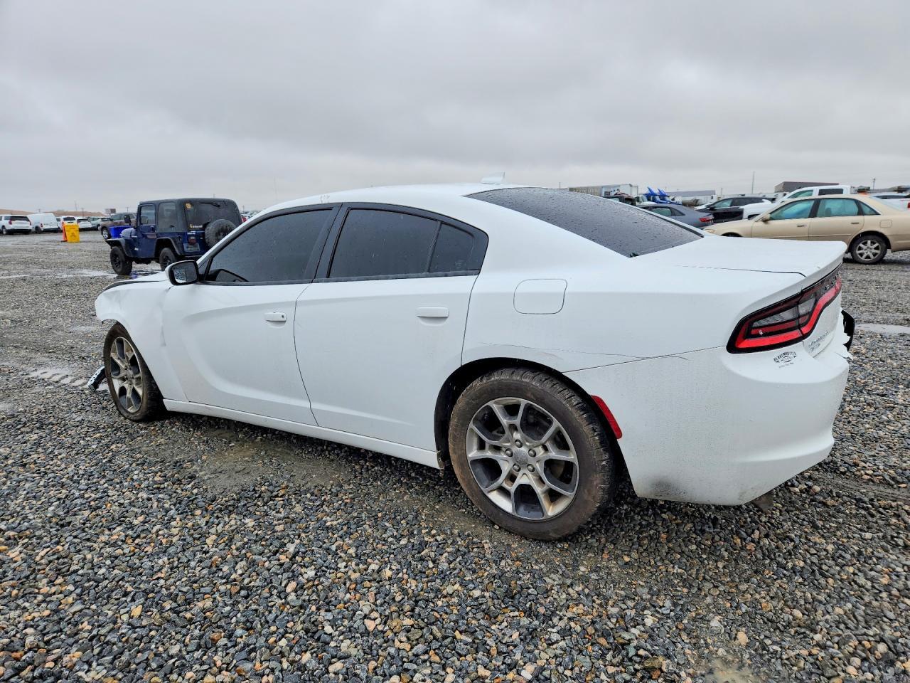 2017 Dodge Charger Sxt - Image 2