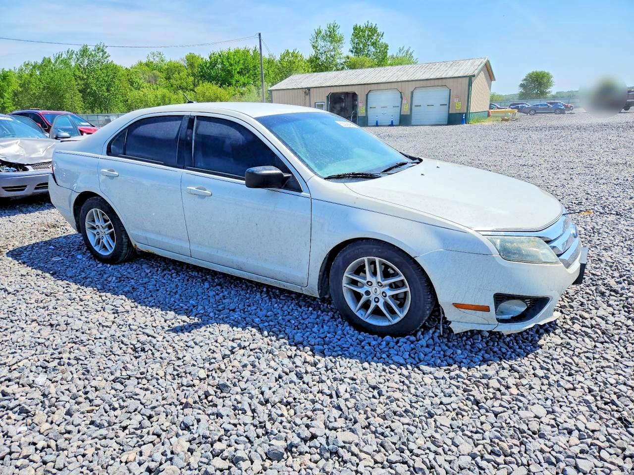 2010 Ford Fusion S - Фото 4