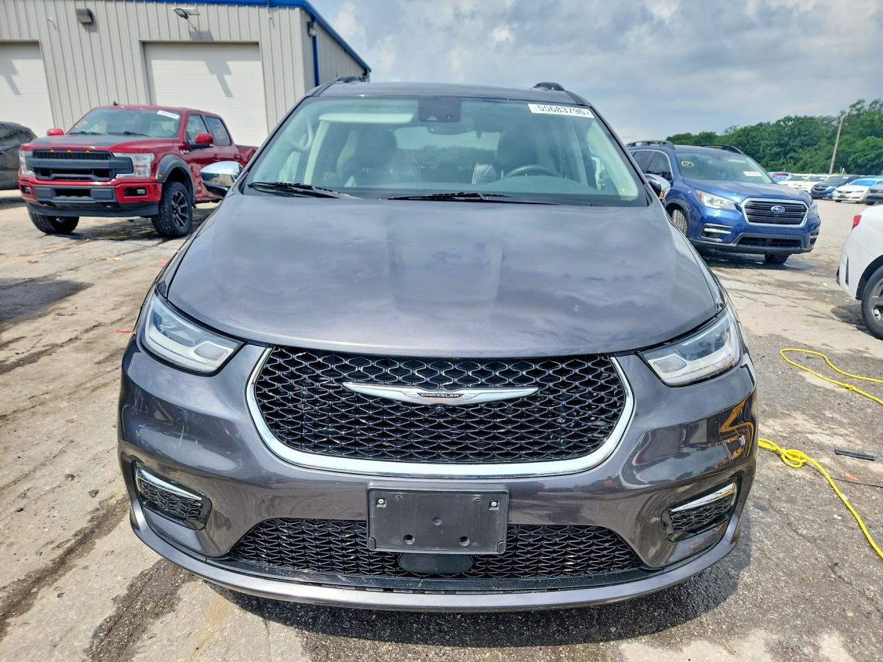 2023 Chrysler Pacifica Limited - Image 5