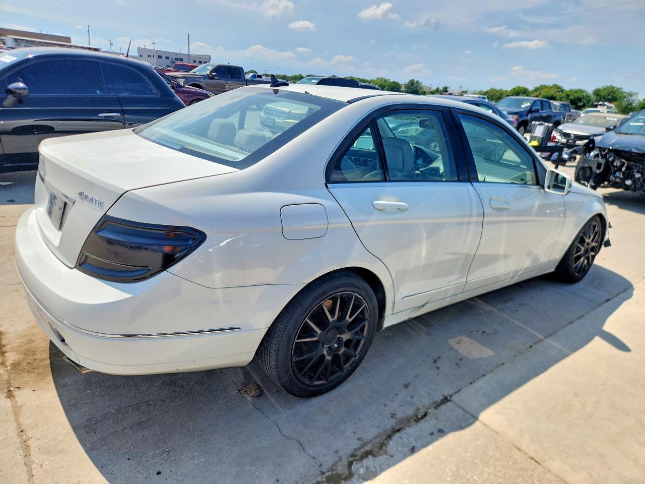 2010 Mercedes-Benz C 300 4Matic - Image 3