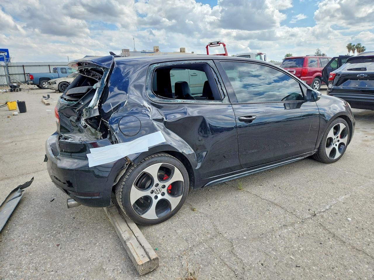 2011 Volkswagen Gti - Фото 3