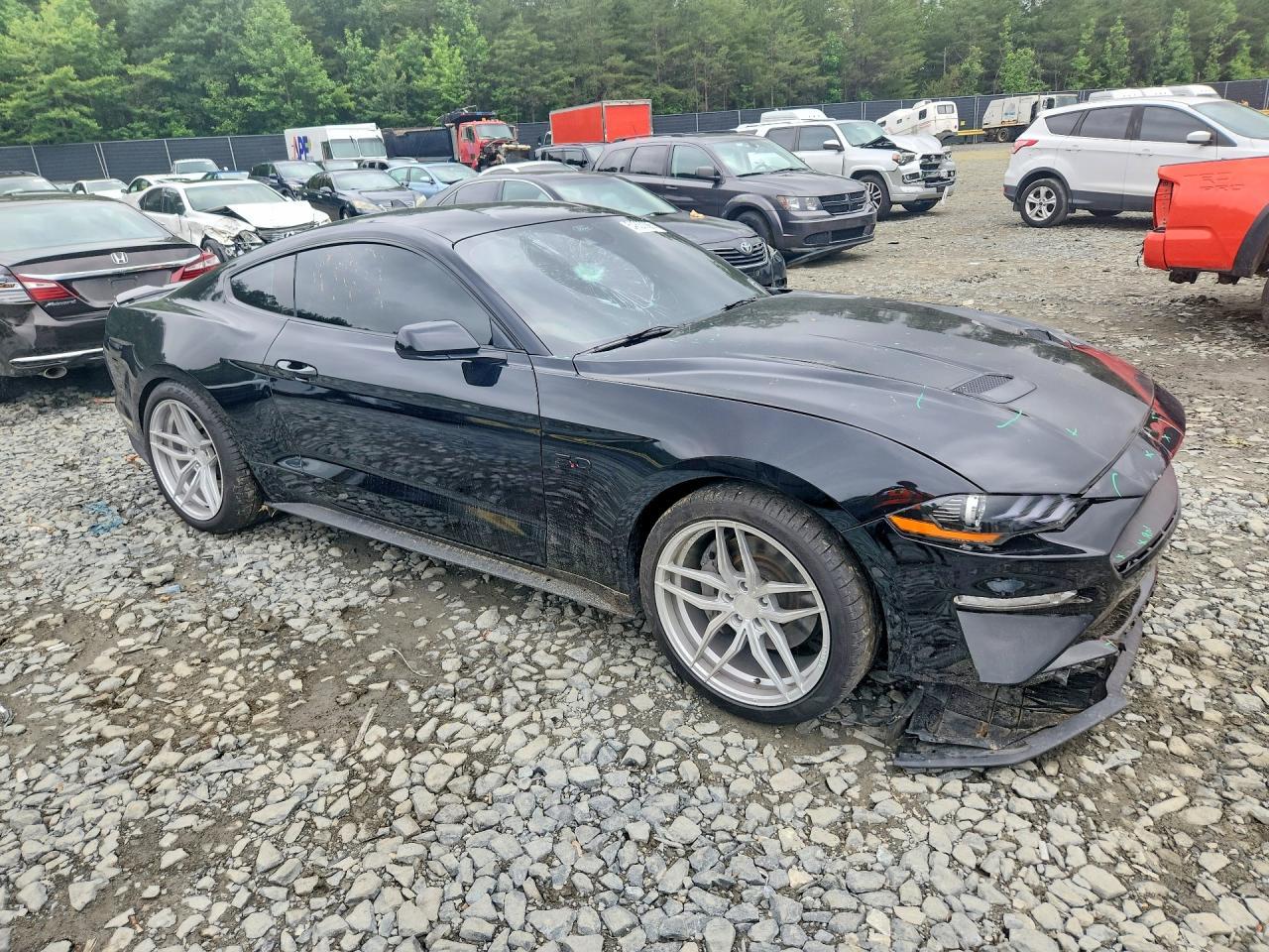 2022 Ford Mustang Gt - Фото 4