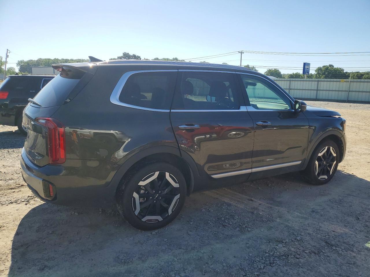 2025 Kia Telluride S - Фото 3