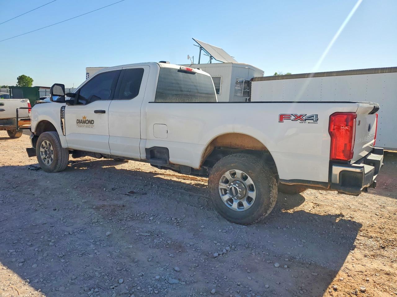 2024 Ford F250 Super Duty - Image 2