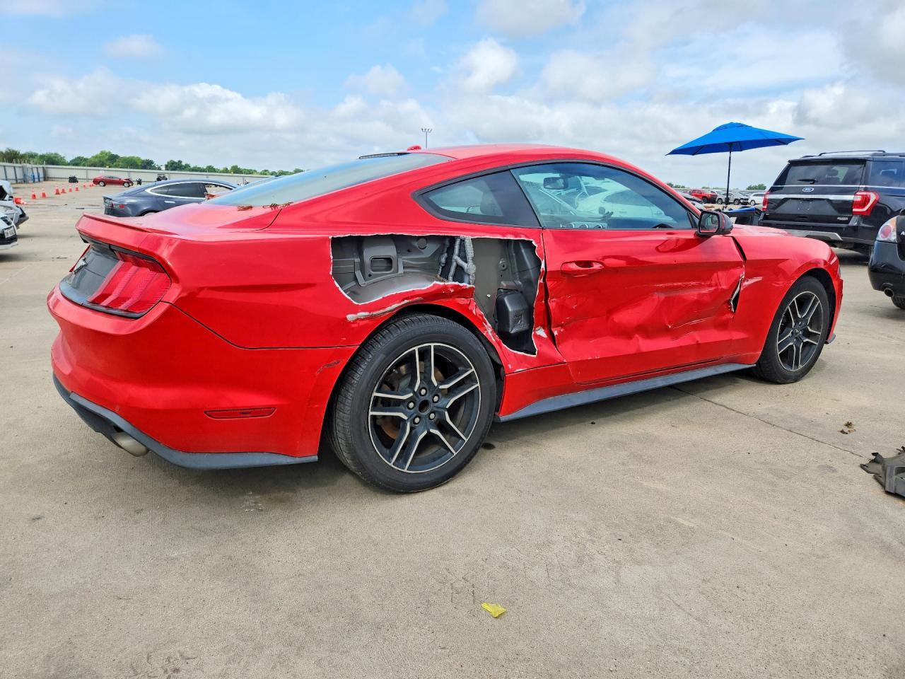 2018 Ford Mustang - Фото 3