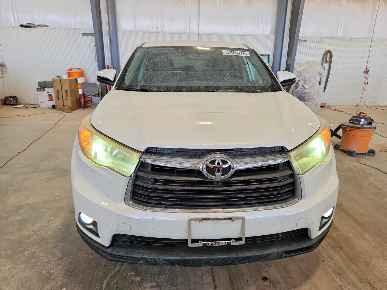 2016 Toyota Highlander Le Plus - Фото 5