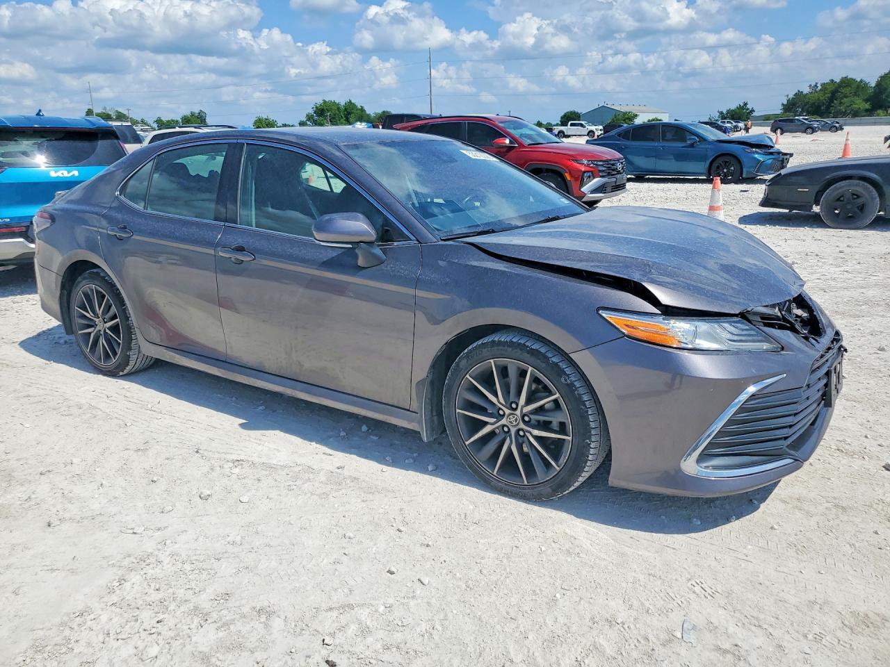 2023 Toyota Camry Xle - Image 4