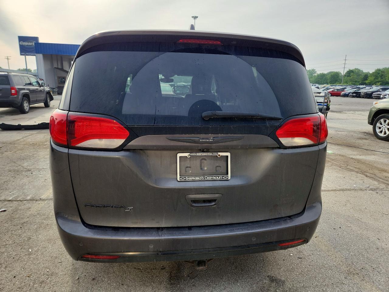 2018 Chrysler Pacifica Touring L Plus - Фото 6