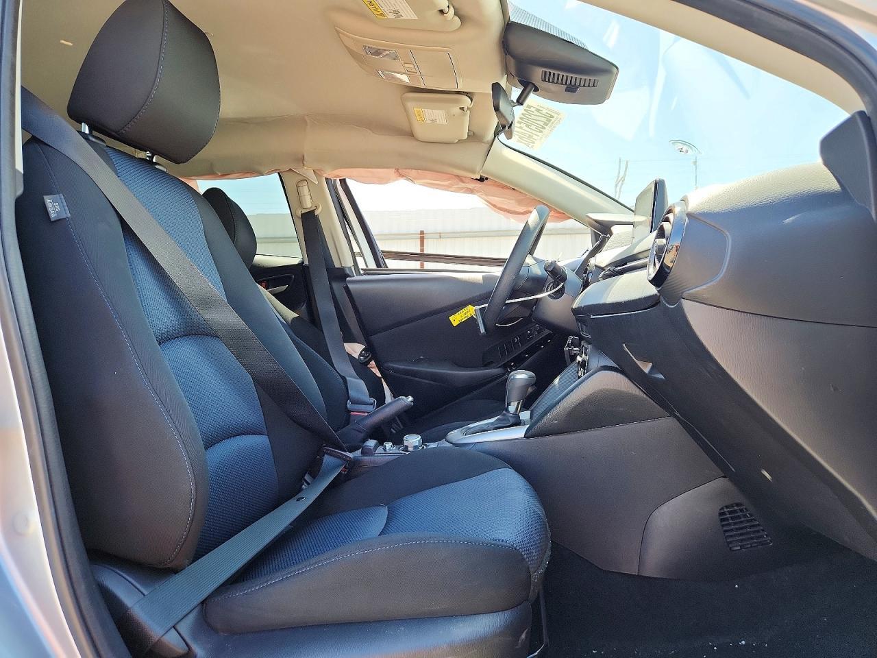 2019 Toyota Yaris L - Фото 7
