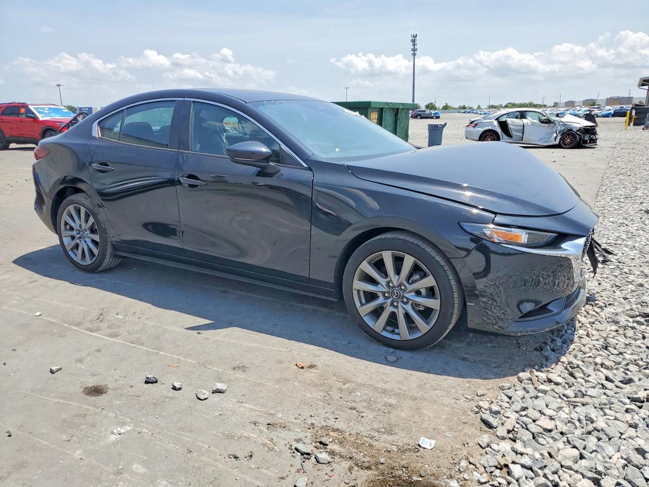 2025 Mazda 3 Preferred - Фото 4
