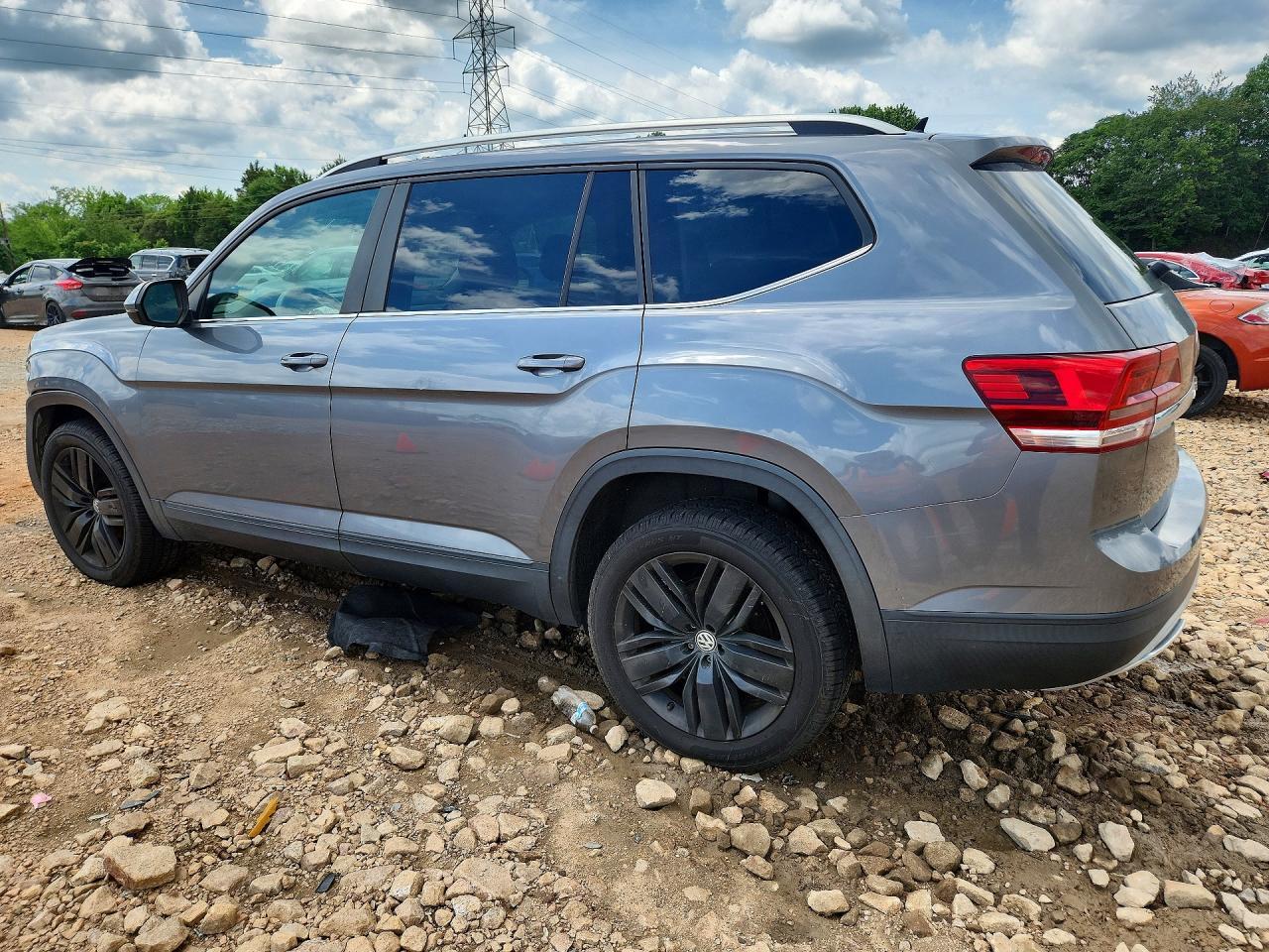 2019 Volkswagen Atlas S - Фото 2