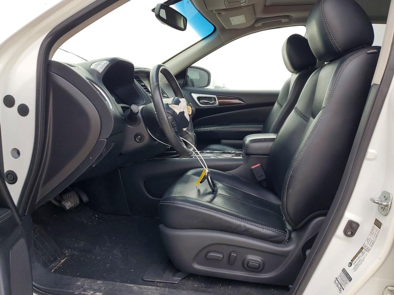 2015 Nissan Pathfinder S - Image 7