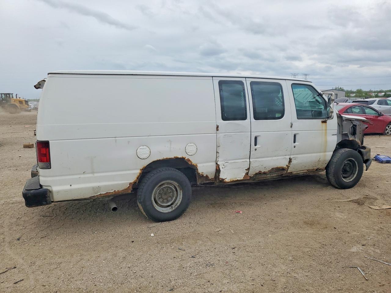2013 Ford Econoline E350 Super Duty Van - Фото 3