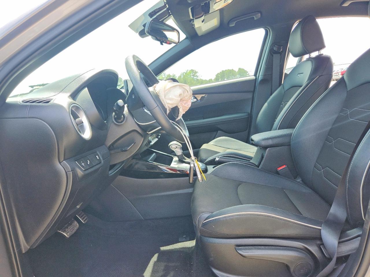 2023 Kia Forte Gt Line - Фото 7