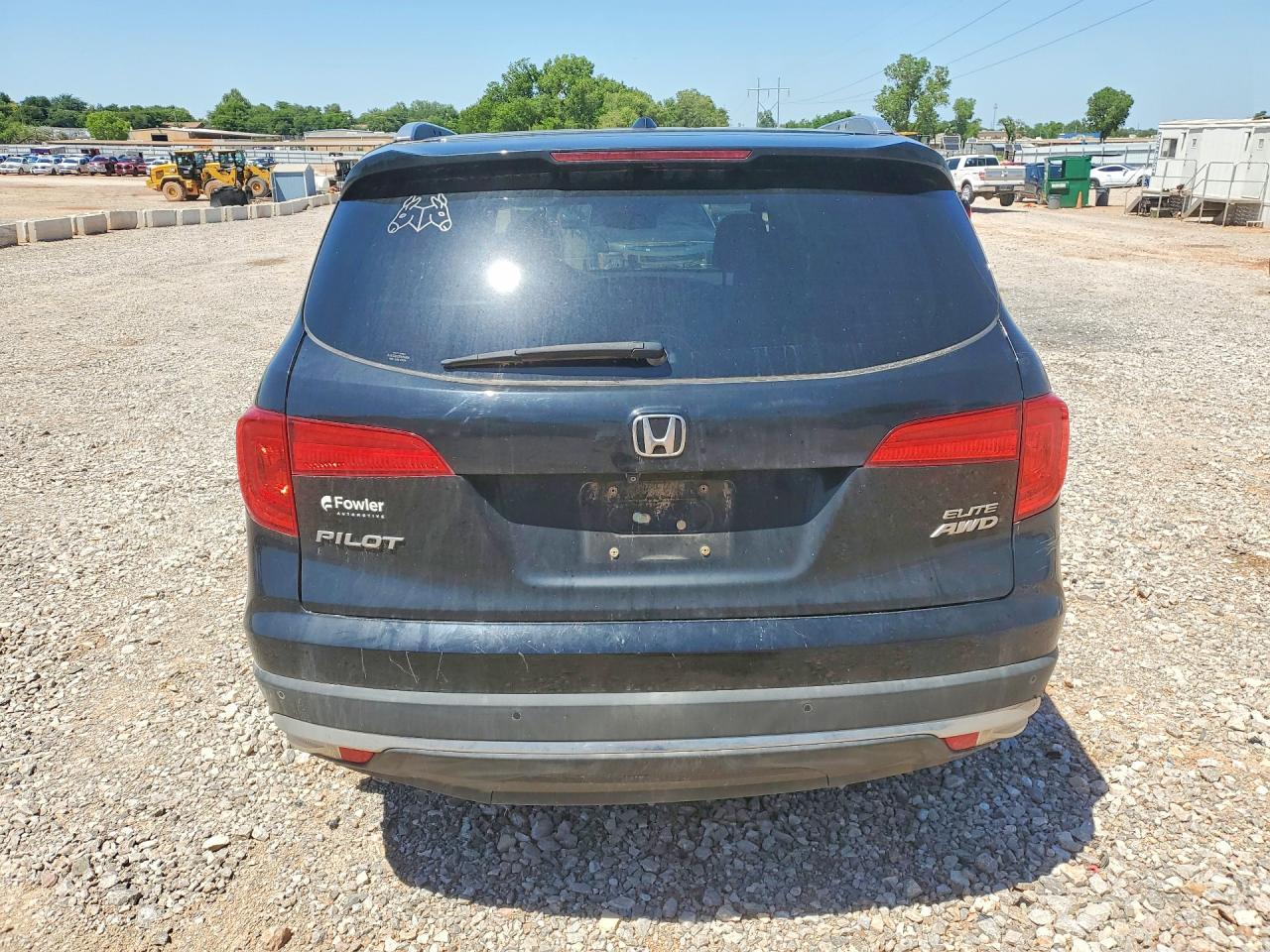 2016 Honda Pilot Elite - Фото 6