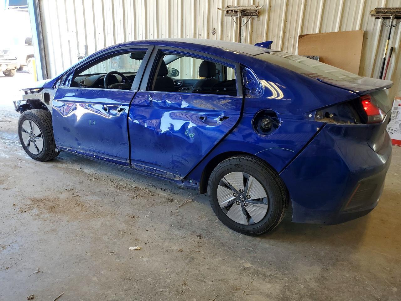2022 Hyundai Ioniq Se - Image 2