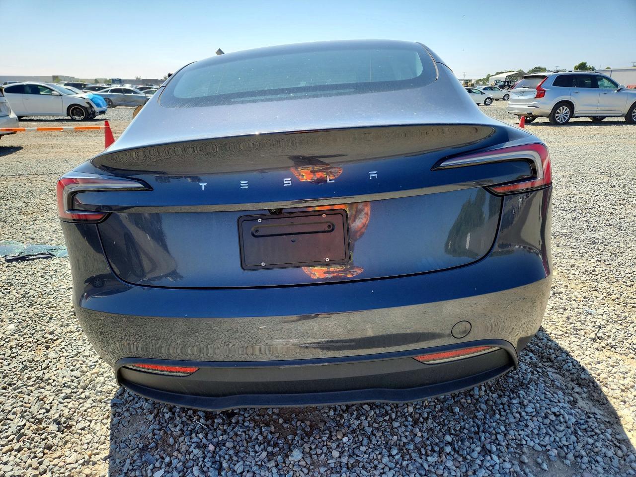 2025 Tesla Model 3 - Image 6