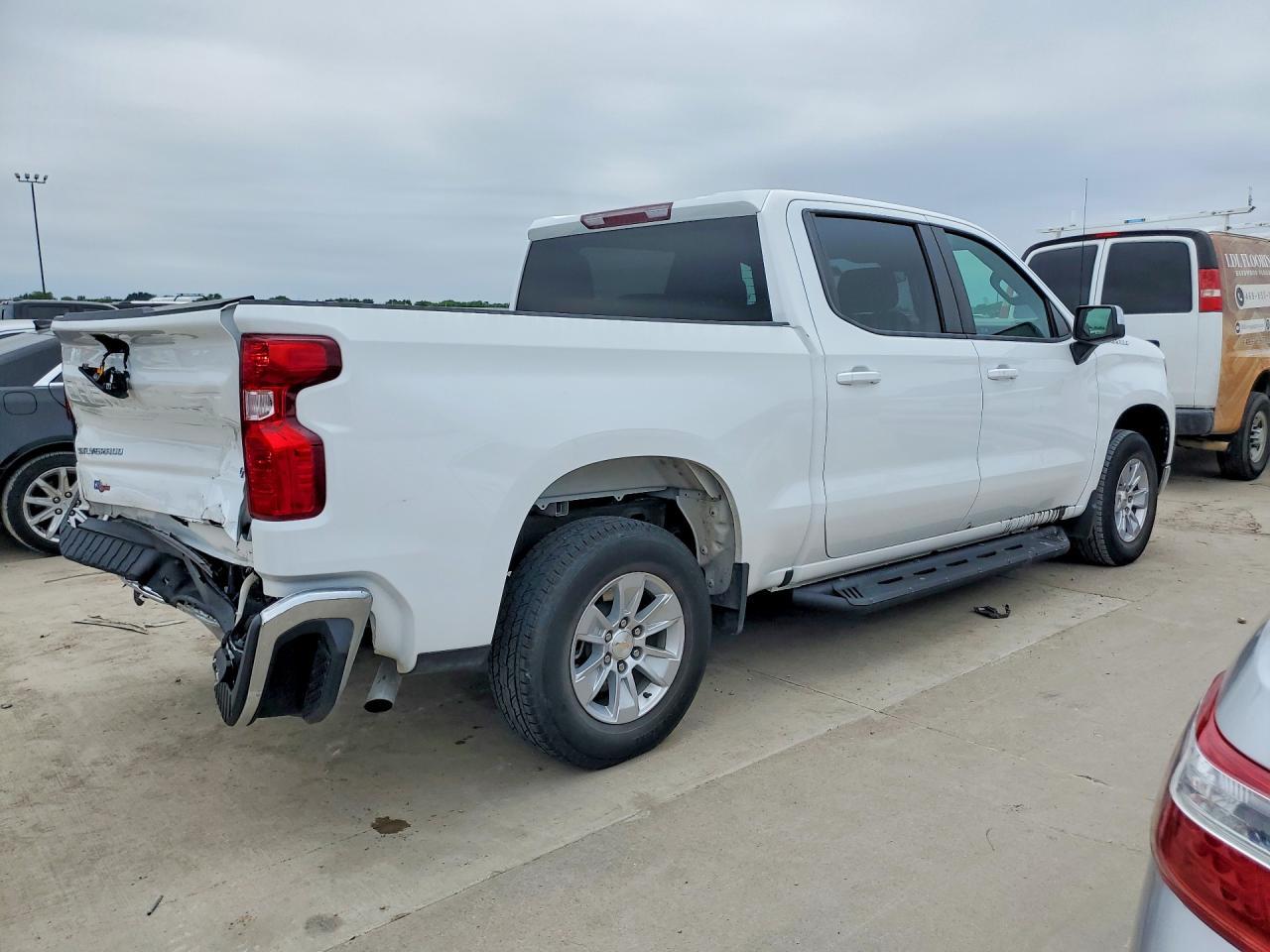 2024 Chevrolet C1500 Silv - Image 3