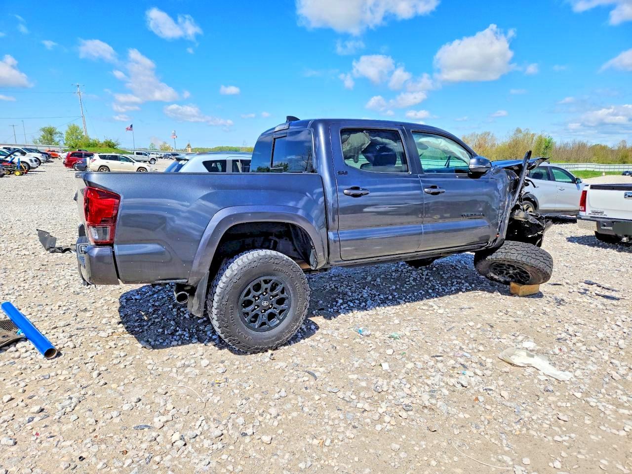 2021 Toyota Tacoma Sr5 V6 - Image 3