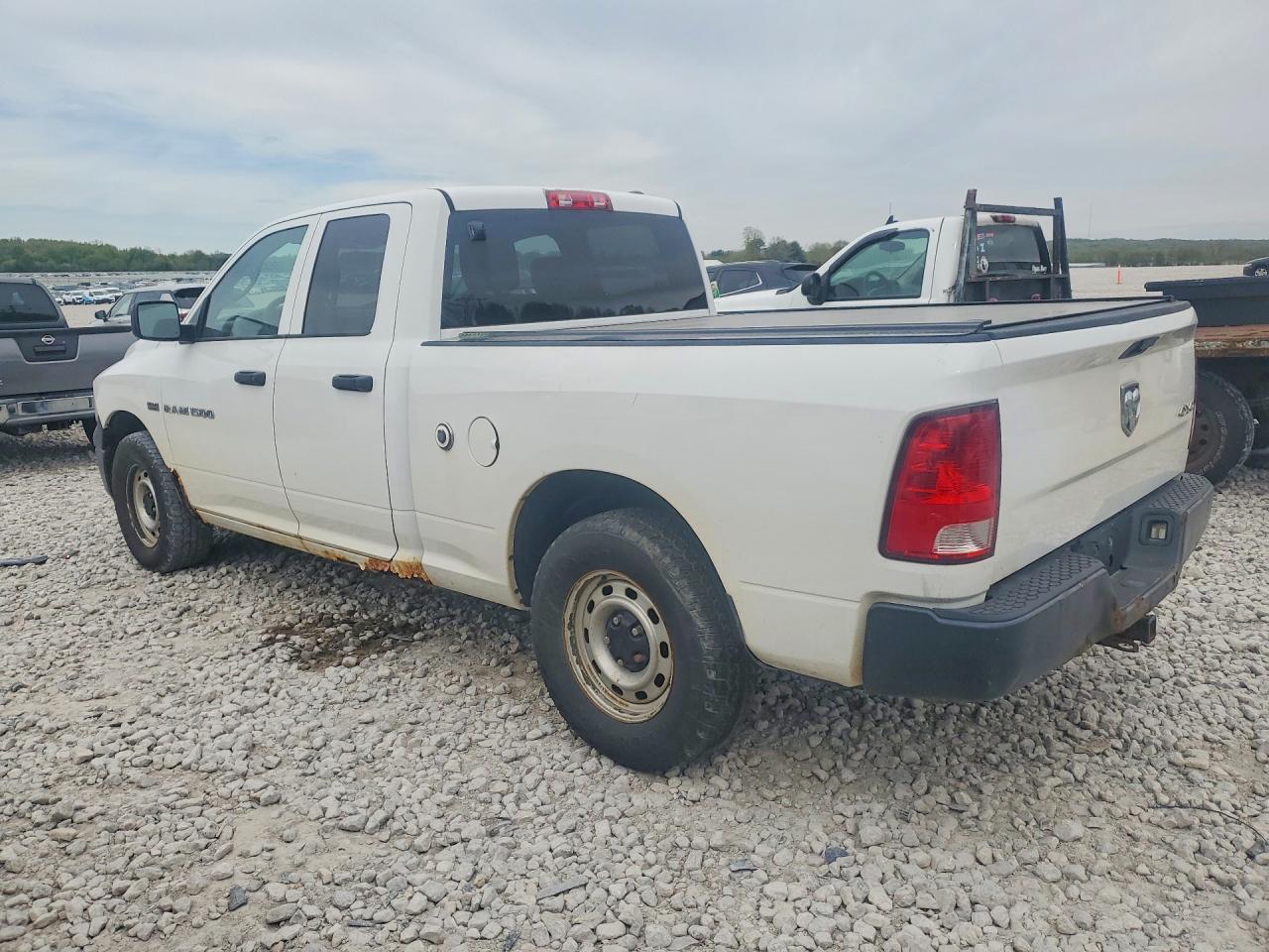 2012 Dodge Ram 1500 St - Фото 2