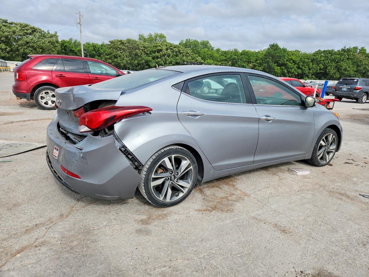 2015 Hyundai Elantra Limited - Image 3
