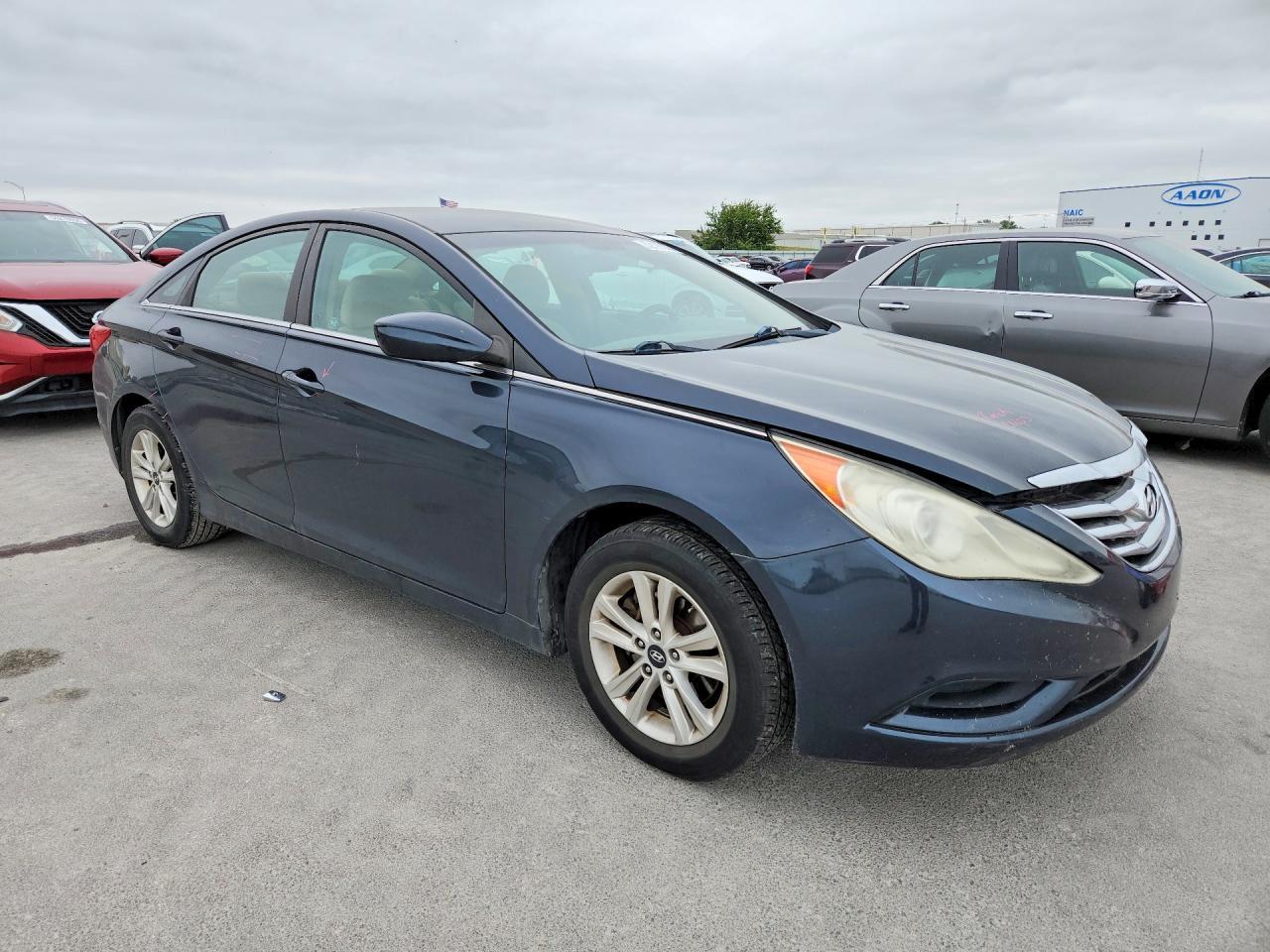2011 Hyundai Sonata Gls - Image 4