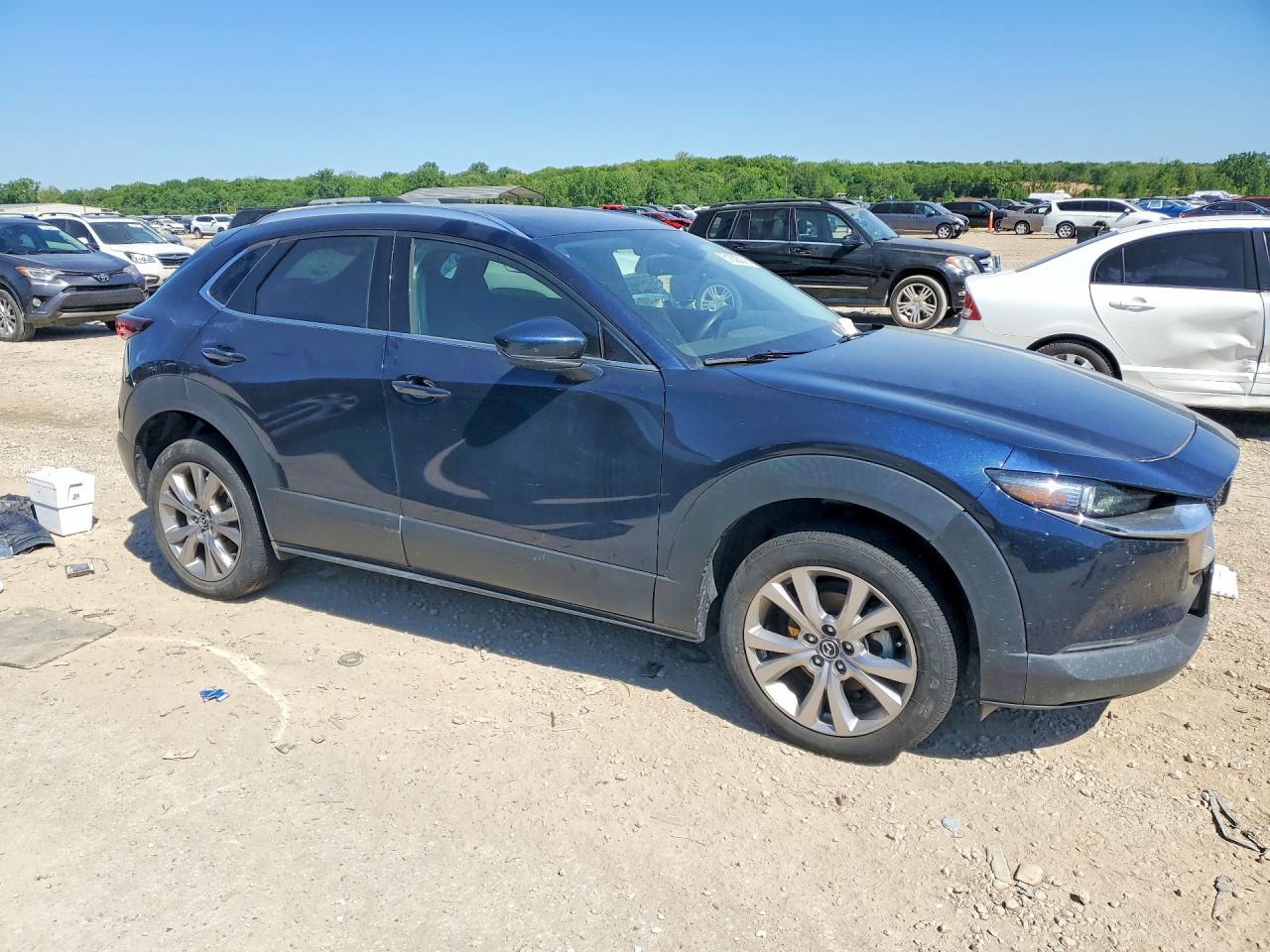 2022 Mazda Cx-30 Premium - Image 4