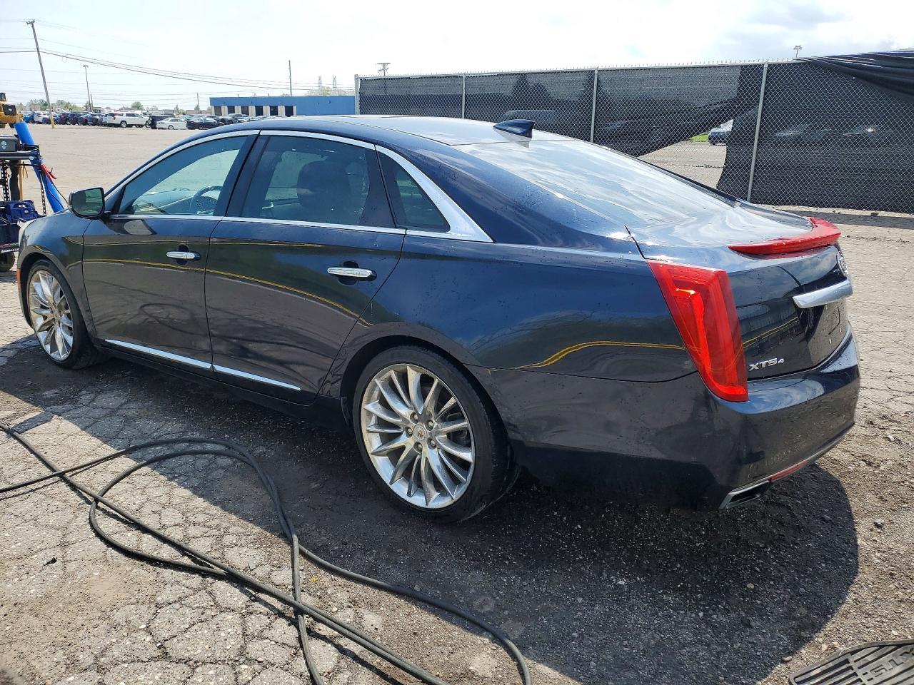 2015 Cadillac Xts Vsport Platinum - Image 2