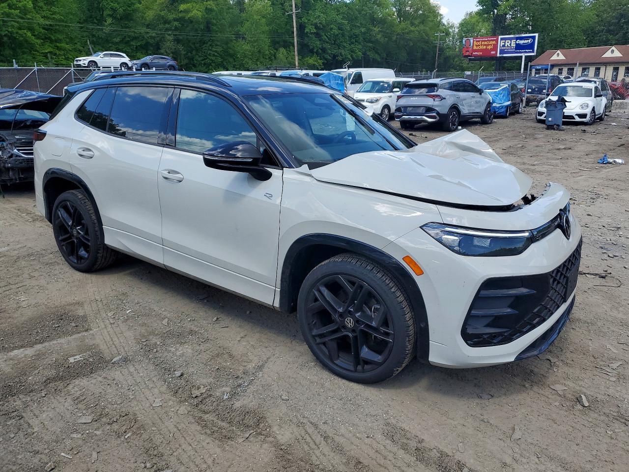 2026 Volkswagen Tiguan Se R-Line Black - Фото 4