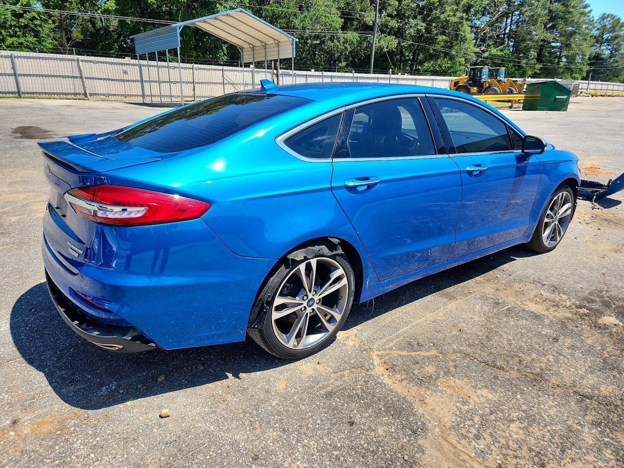 2019 Ford Fusion Titanium - Image 3