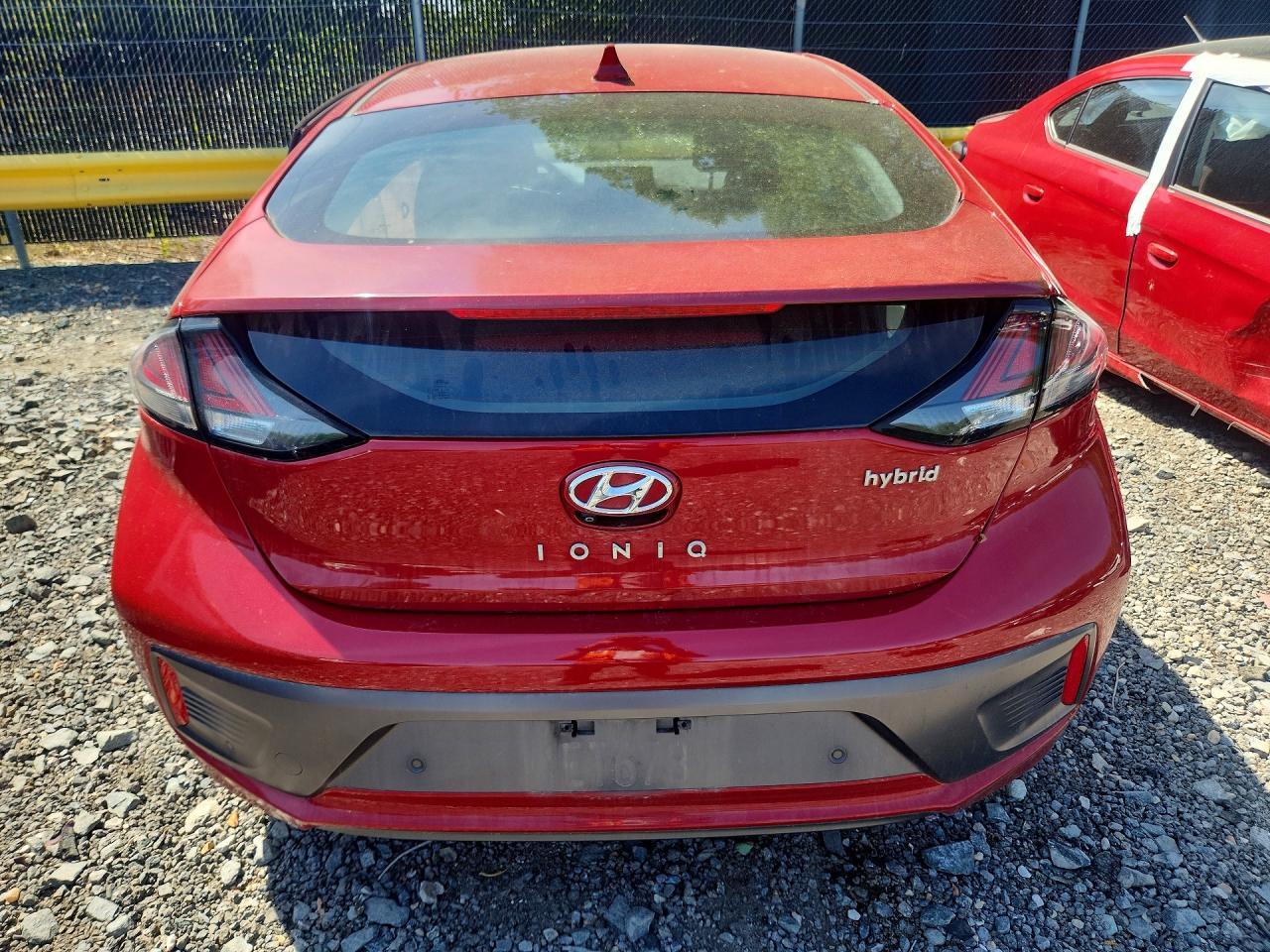 2020 Hyundai Ioniq Limited - Image 6