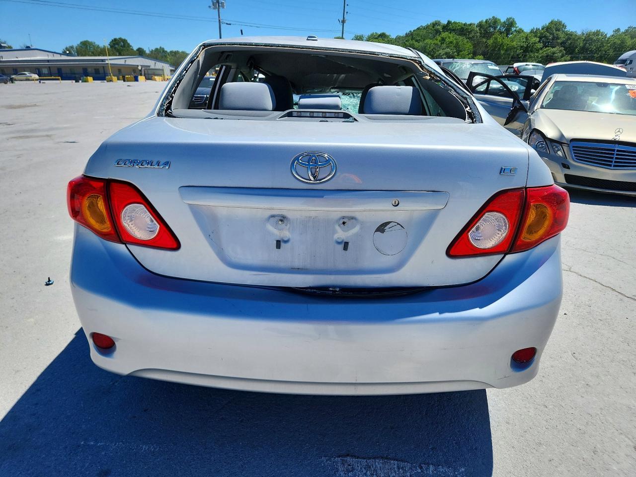 2010 Toyota Corolla Le - Image 6