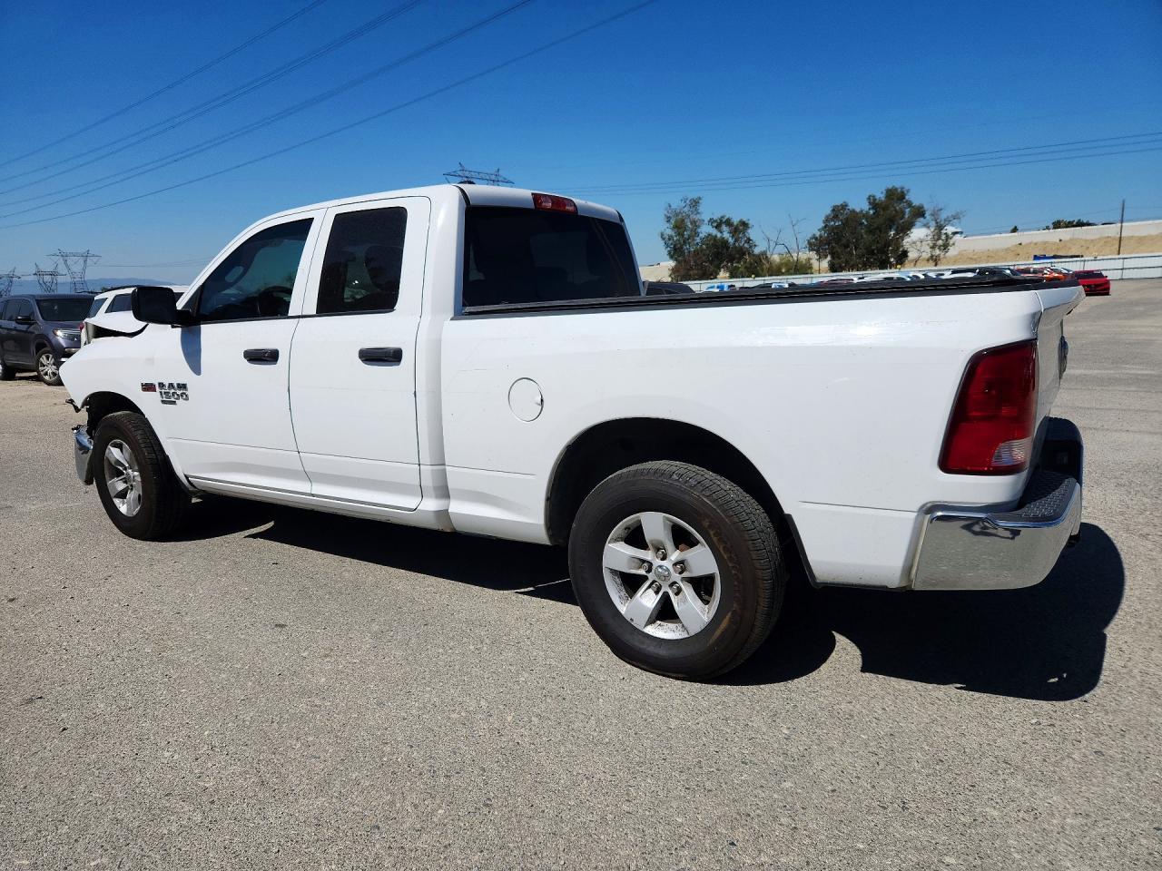 2022 Ram 1500 Classic Tradesman - Фото 2