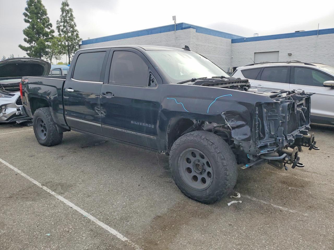 2016 Chevrolet Silverado - Фото 4