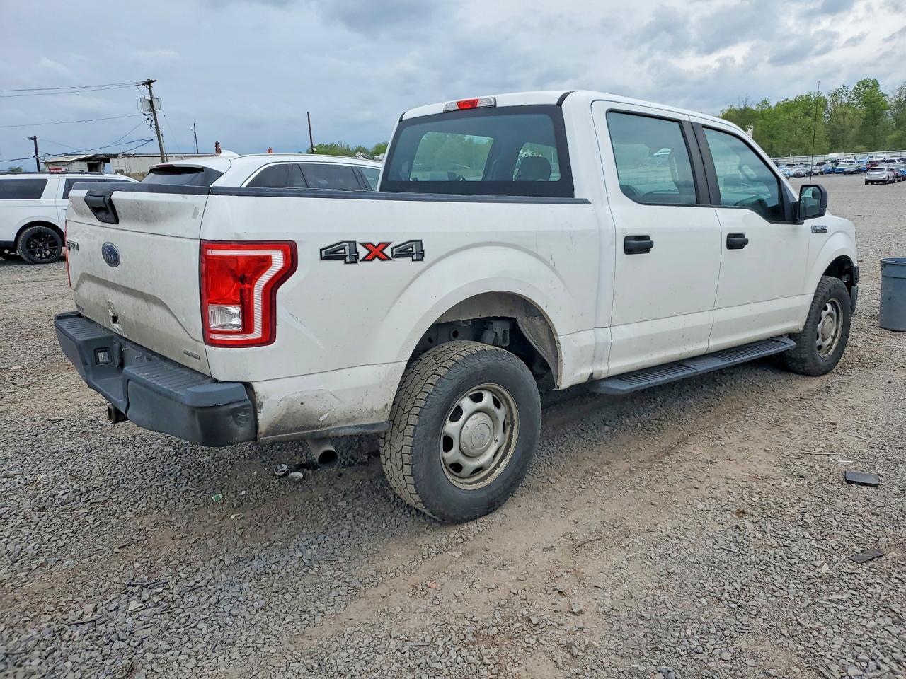 2015 Ford F150 Supercrew - Фото 3