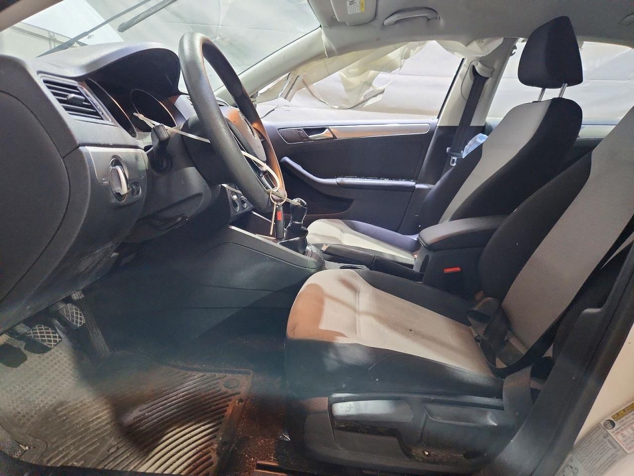 2017 Volkswagen Jetta S - Фото 7