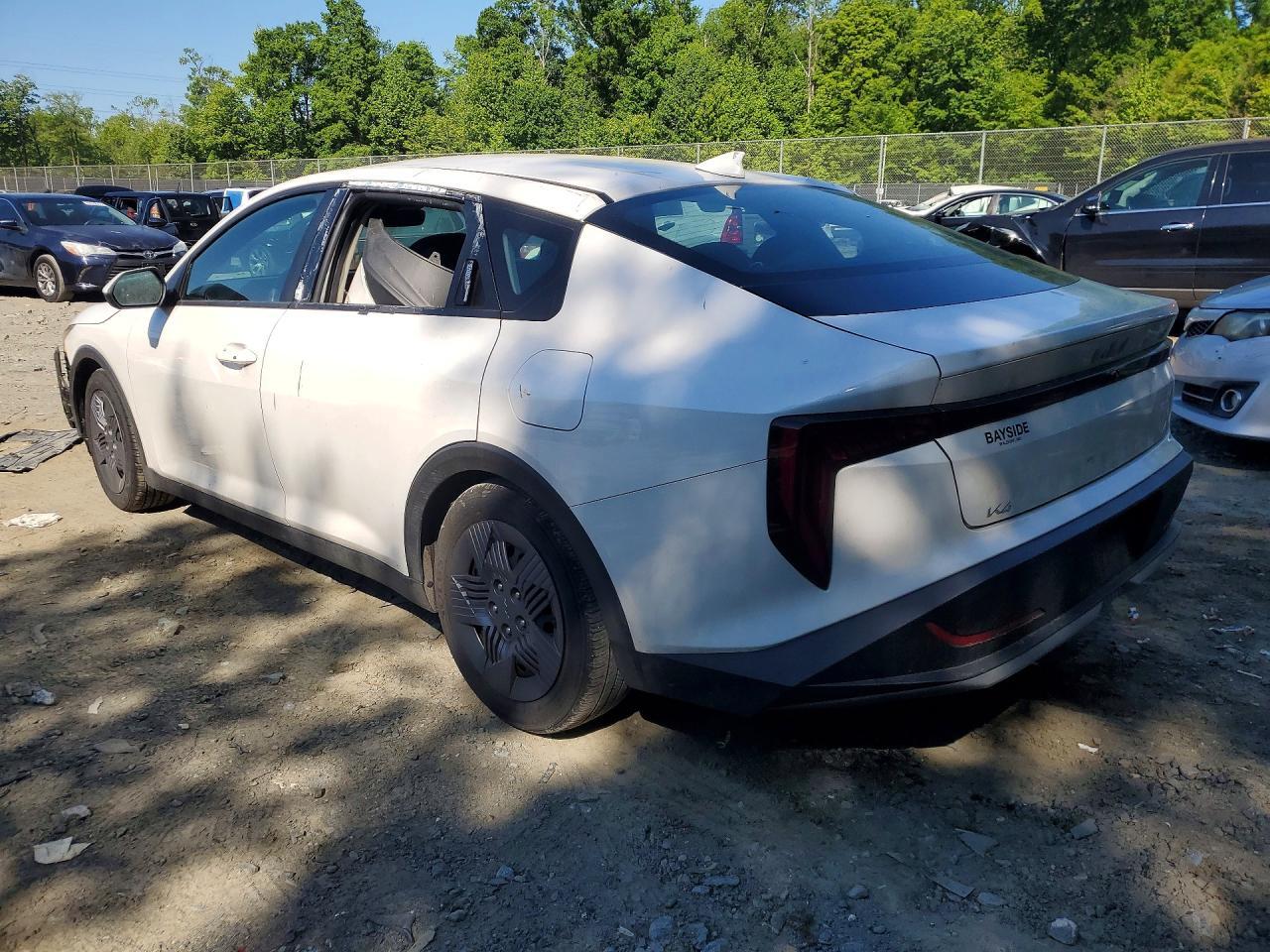 2025 Kia K4 Lx - Image 2