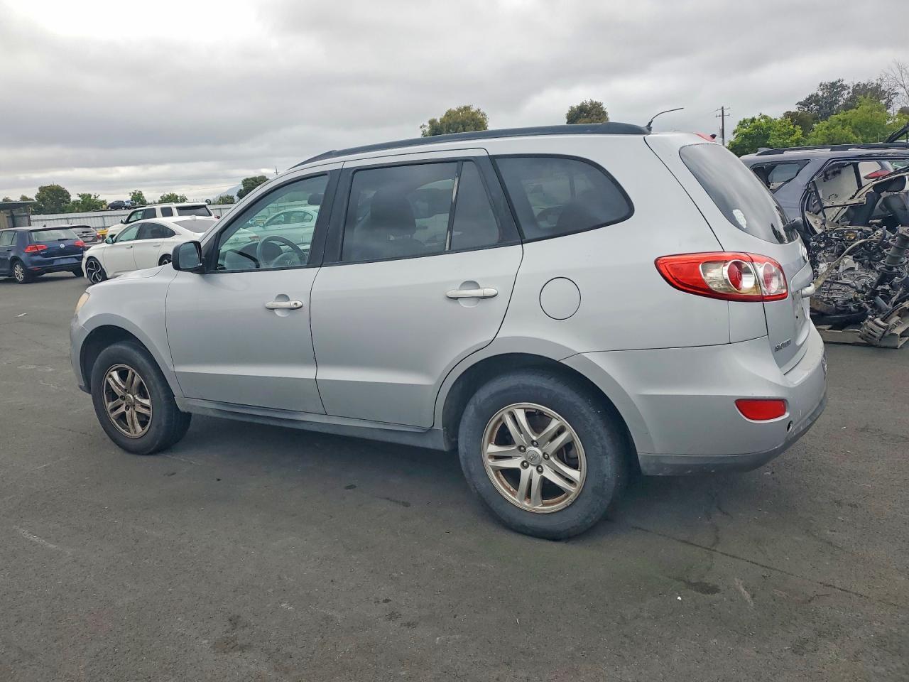 2010 Hyundai Santa Fe Gls - Image 2