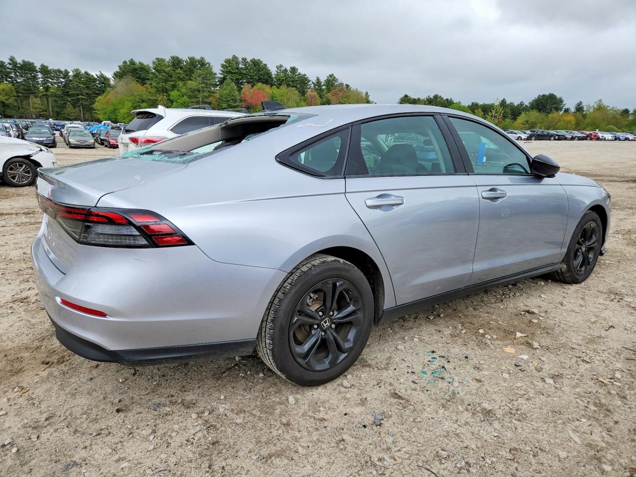 2025 Honda Accord Se - Image 3