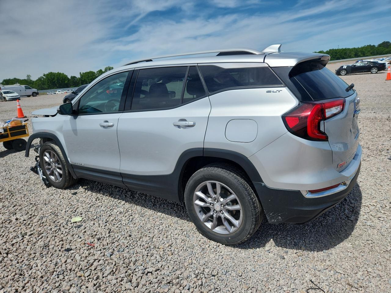 2022 GMC Terrain Denali - Image 2