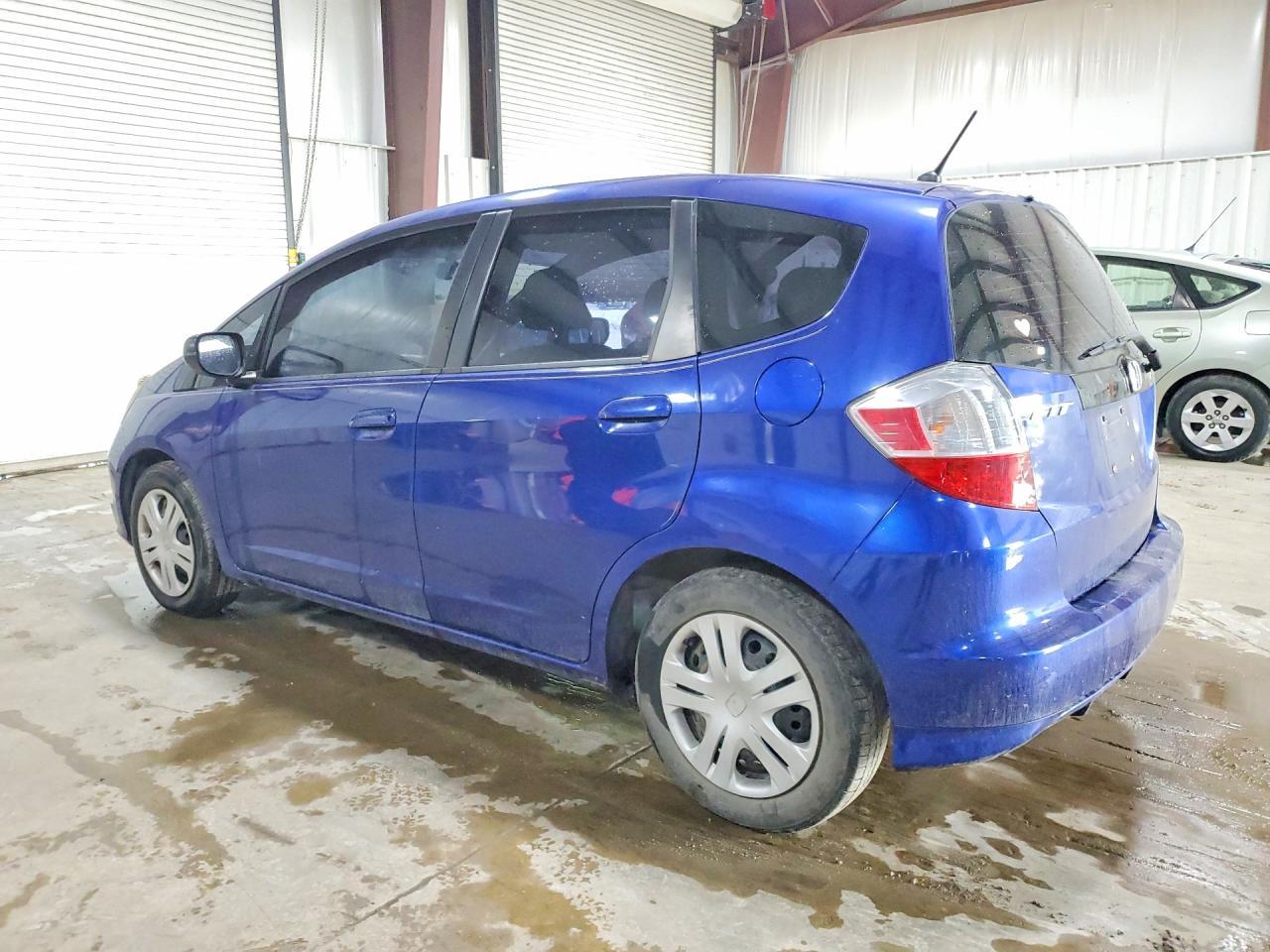 2010 Honda Fit - Фото 2