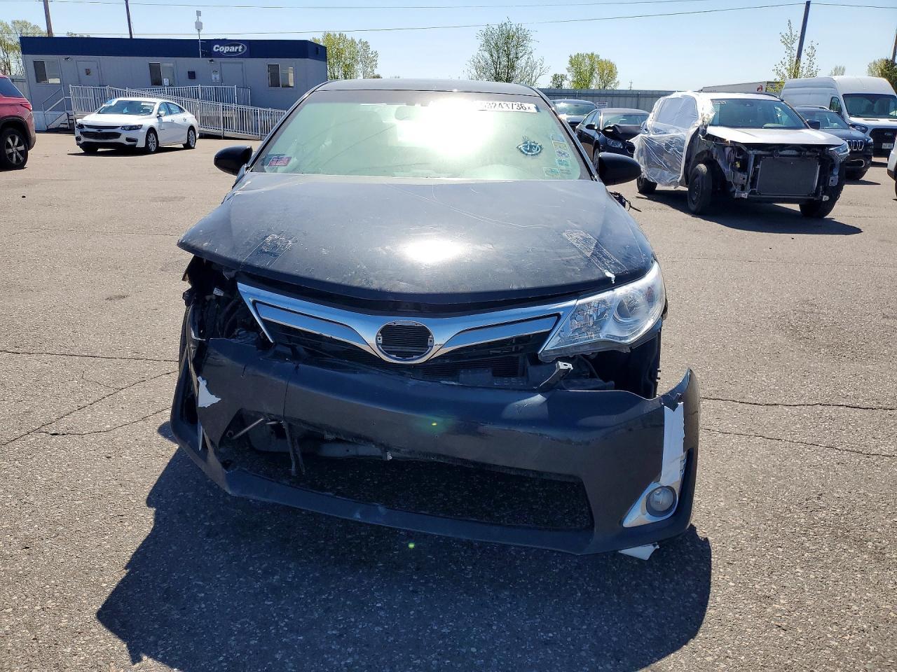 2012 Toyota Camry Hybrid Xle - Image 5