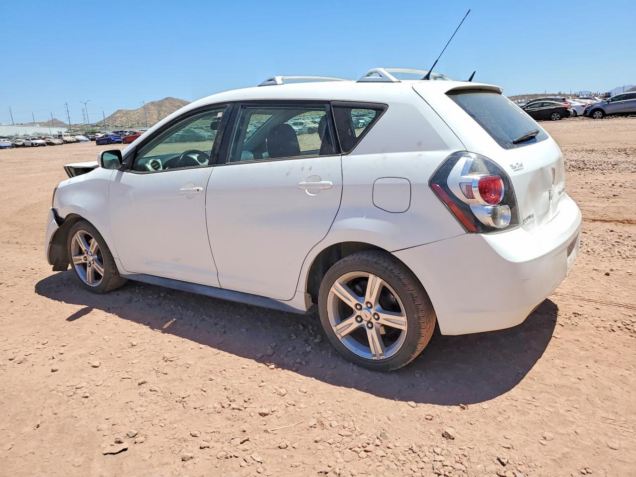 2009 Pontiac Vibe - Фото 2