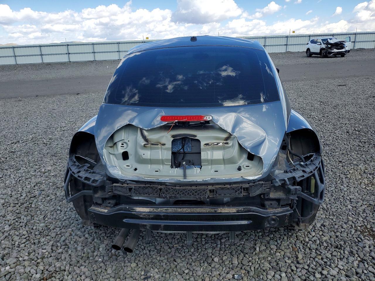 2017 Volkswagen Beetle 1.8T - Фото 6