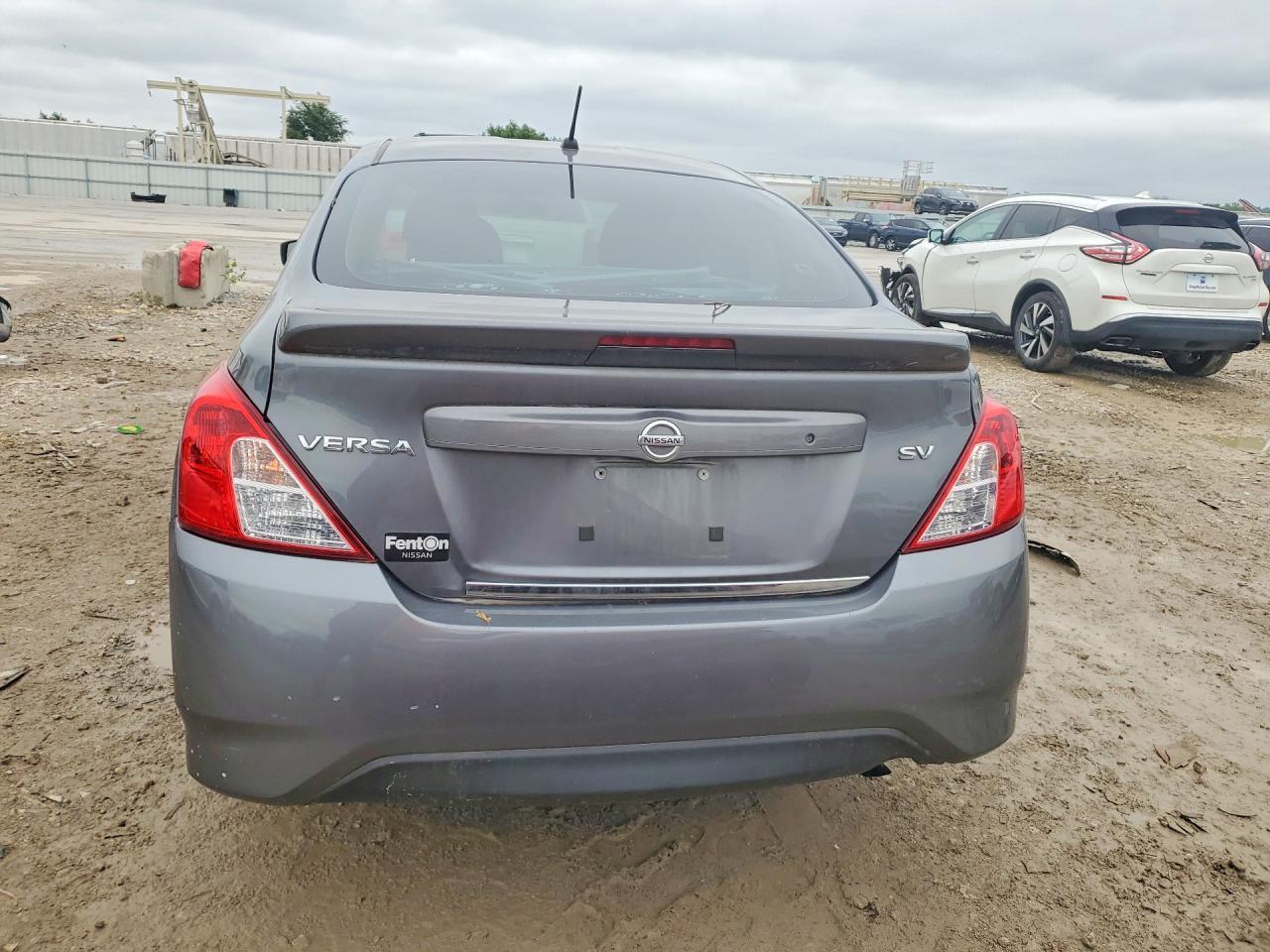 2018 Nissan Versa - Фото 6