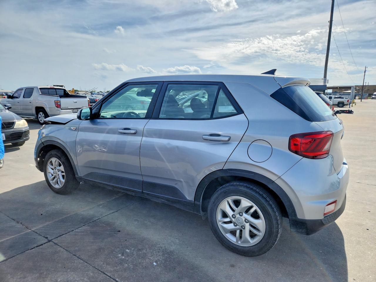2021 Hyundai Venue Se - Фото 2