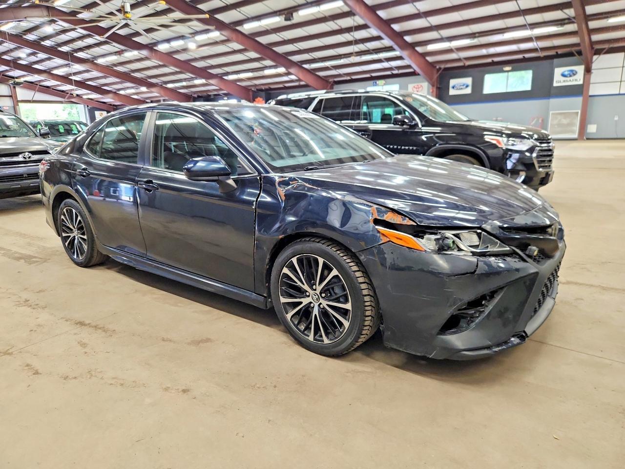 2020 Toyota Camry Se - Image 4