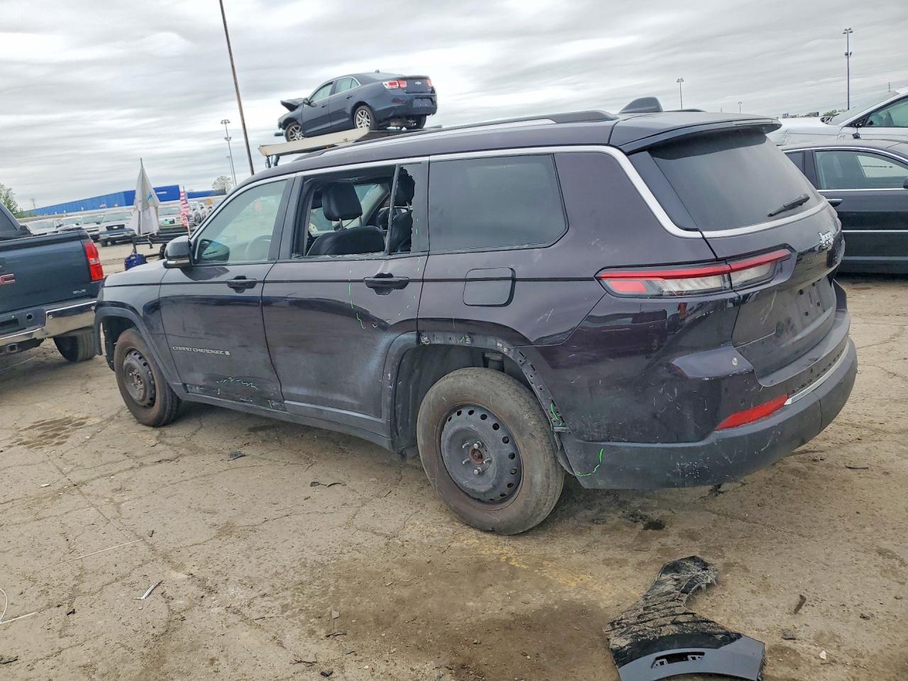 2022 Jeep Grand Cherokee L Limited - Image 2