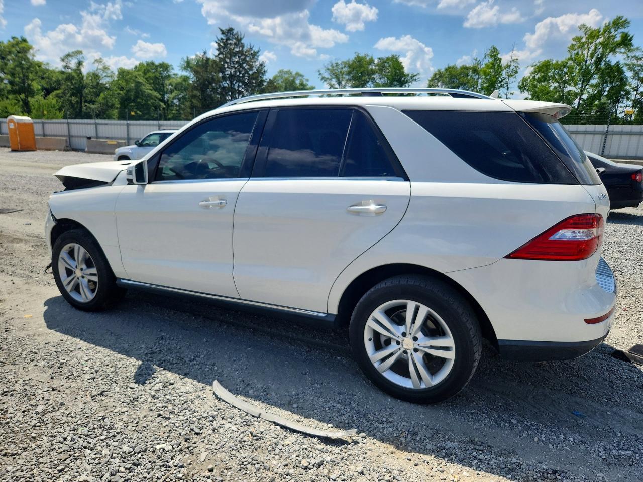 2015 Mercedes-Benz Ml 350 4Matic - Image 2